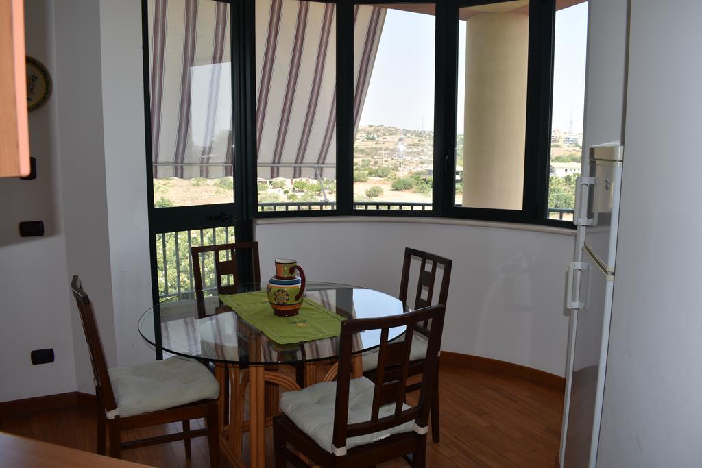 Villa Orchidea Luxury B&B อิสปิคา ภายนอก รูปภาพ